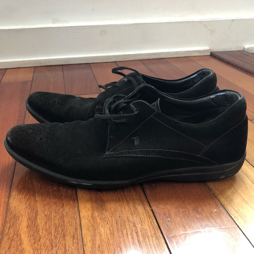 Tod’s chocolate brown suede lace-ups